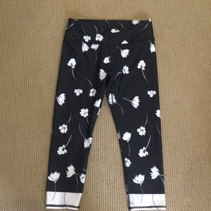 patterned leggings